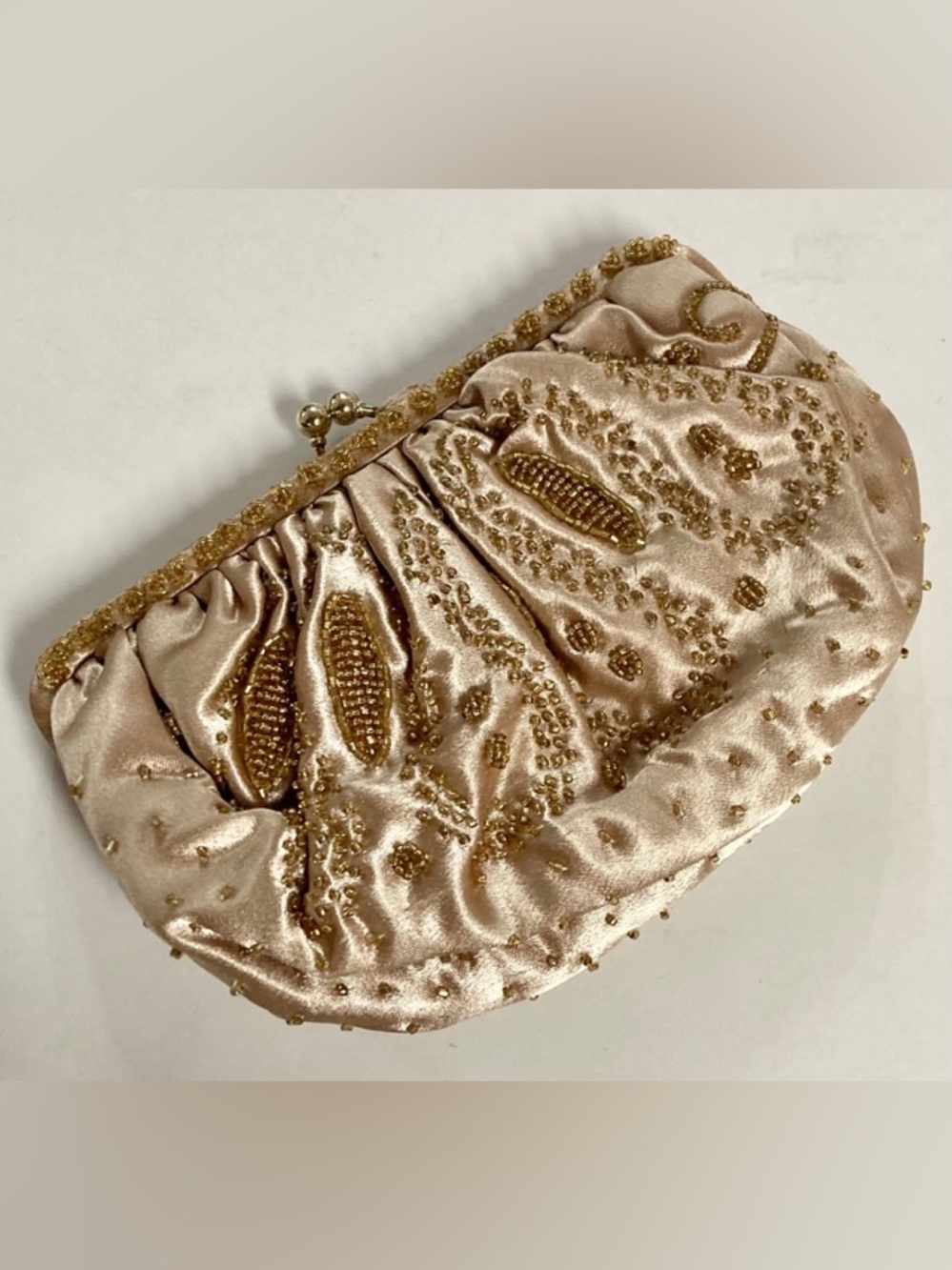 La Regale Vintage Embroidered Beaded Pouch
